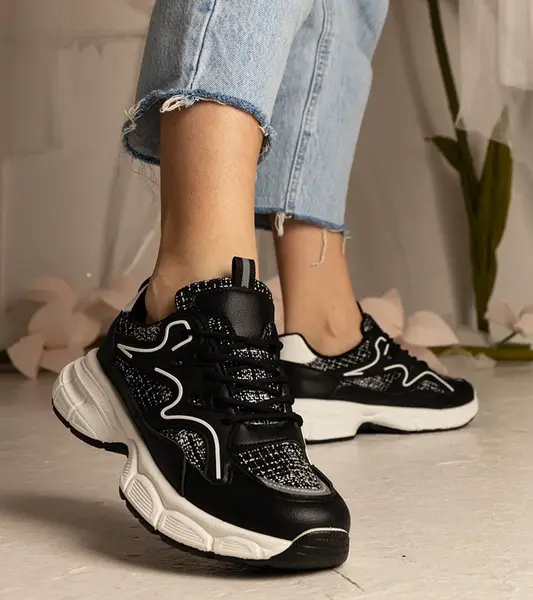 Gemre Black women's sports sneakers Maurita