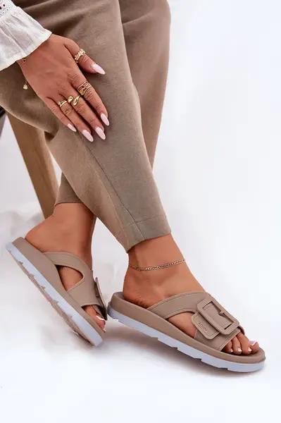 Vonné Dámské Pantofle S Dekorativní Přezkou Béžové ZAXY