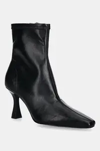 Nízké kozačky Steve Madden Freida