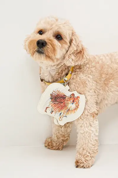 Přívěsek Medicine béžová barva