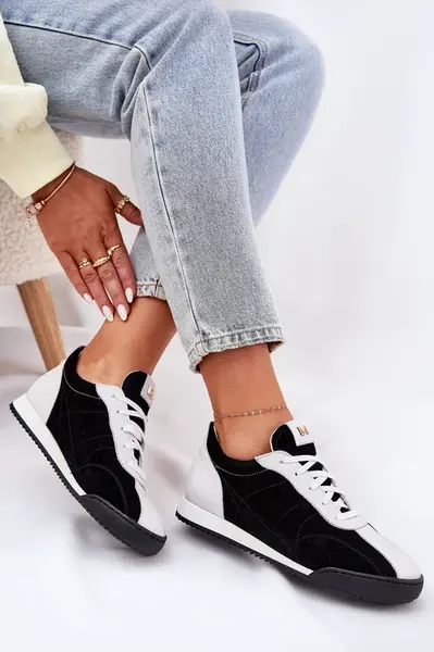 Dámske Kožené Športové Topánky Laura Messi 2935 Čierne