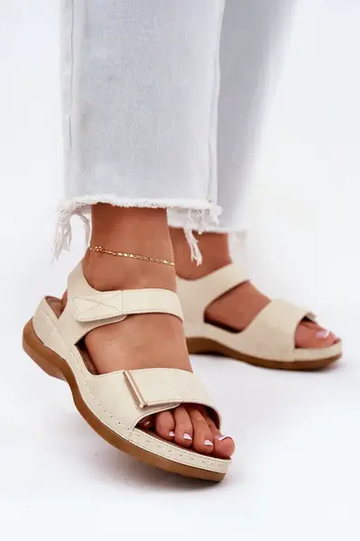 EVENTO Pohodlné dámske sandále na suchý zips zlaté Iphiope