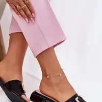 VINCEZA Elegantné Dámske Sandále Na Klíne S Zlatým Detailom