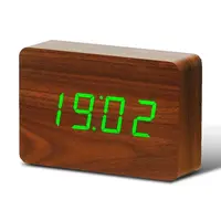 Stolové hodiny Gingko Design Brick Click Clock