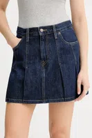 Džínová sukně Levi's tmavomodrá barva, mini, áčková, 001VO