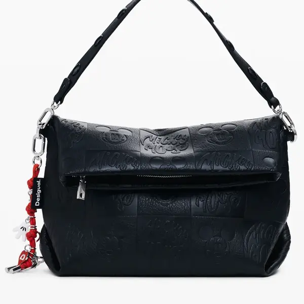 Černá kabelka přes rameno s ozdobou