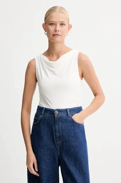 Levi's Top Levi's