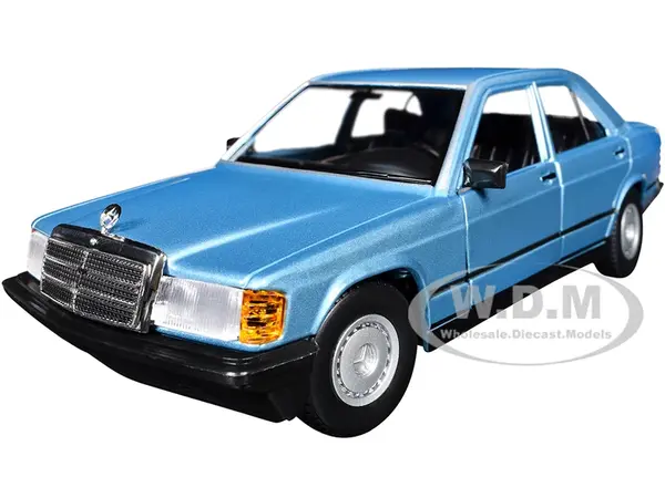 Mercedes-Benz 190 E 2.6 Blue Metallic 1/24 Diecast Model Car by Bburago