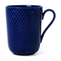 Hrnek Lyngby Rhombe 330 ml tmavomodrá barva