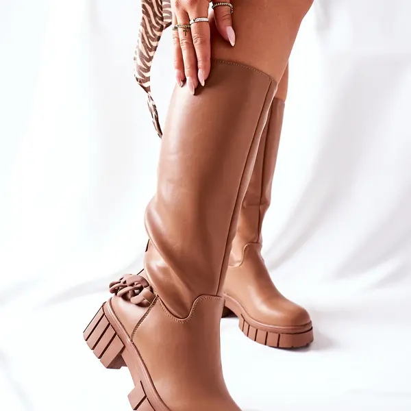 Tall brown boots with Teardown chain