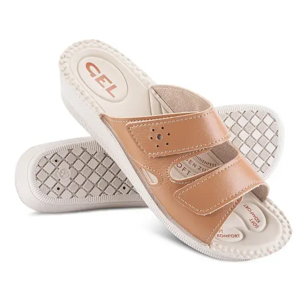 Dámské pantofle na klínku koňakové vel. 41