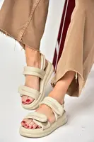 Fox Shoes Sandále na platforme