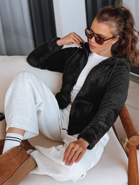 Dámská černá mikina s kapucí