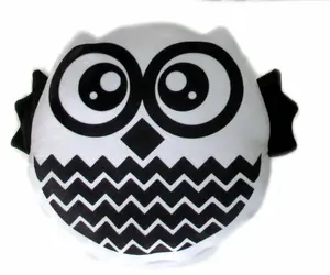 Černobílý polštářek sova