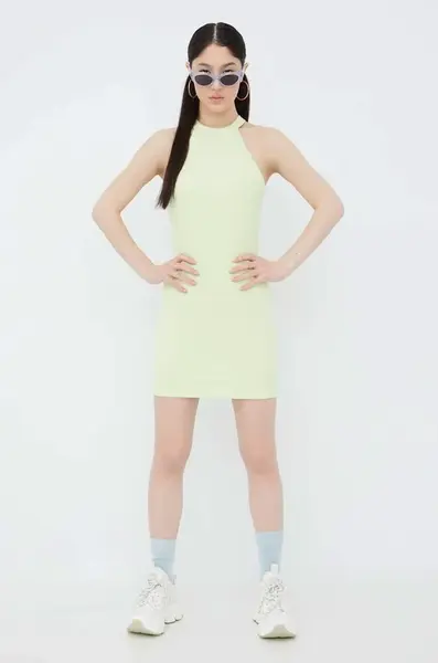 Šaty Puma 533453 zelená barva, mini