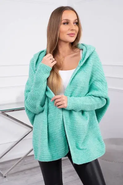 Svetr s kapucí a netopýřím rukávem světle zelený