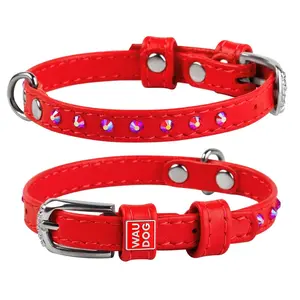 Plochý kožený obojok červenej farby s kryštálmi, Obvod krku: 21-29 cm, širka: 12 mm