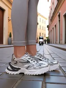 Resti Women's Lacquered Sneakers Leysi