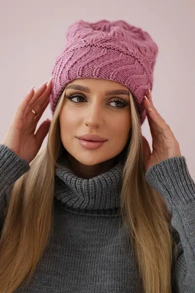 Women's cap Dagmara K332 dark pink