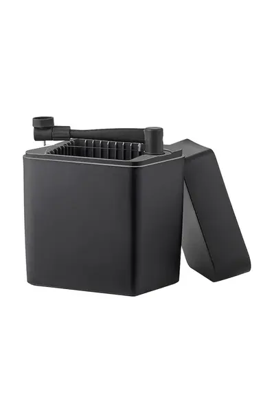 Dóza na sýr s kráječem Rosti 16,5 x 10 x 19 cm černá barva