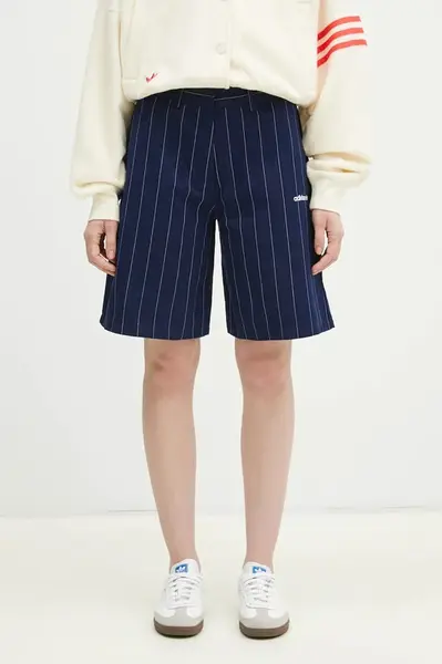 Šortky adidas Originals PINSTRIPE SHORT
