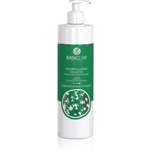 BasicLab Dermocosmetics Trichologis čisticí šampon na regulaci kožního mazu 300 ml