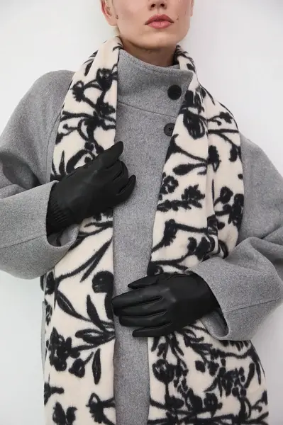 Kožené rukavice Medicine dámské, černá barva