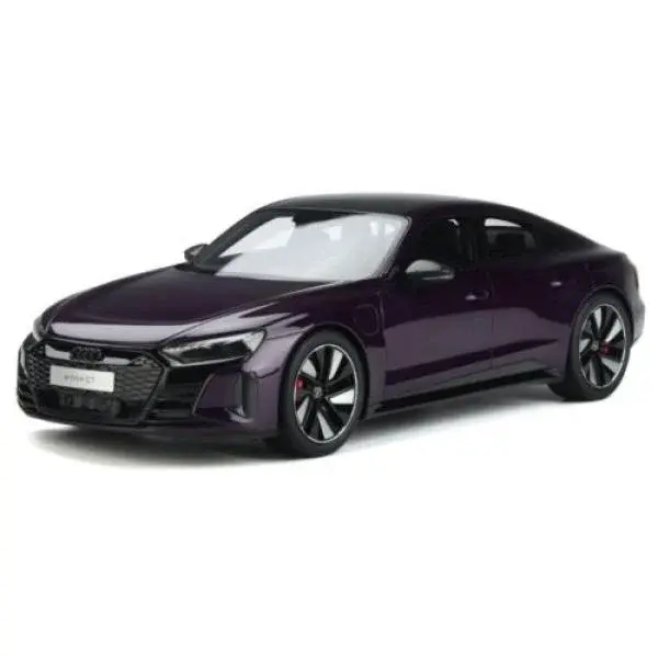 1:18 Audi RS E-TRON GT Fialový 2021
