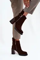 Čižmy z prírodného semišu na opätku s prackou Vinceza