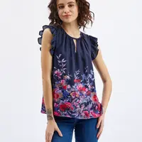 Orsay Tmavě modrá dámská květovaná halenka s volánem - Dámské