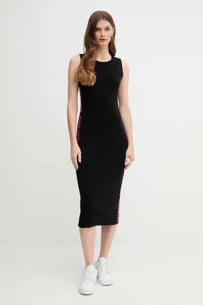Šaty Dkny černá barva, midi, přiléhavé, DJ5R0752
