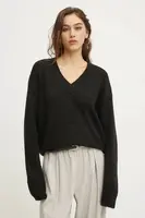 Svetr z vlněné směsi Superdry dámský, černá barva, W6110553A-02A