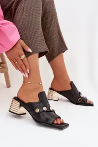 Kožené sandály s ozdobným řemínkem S. BARSKI