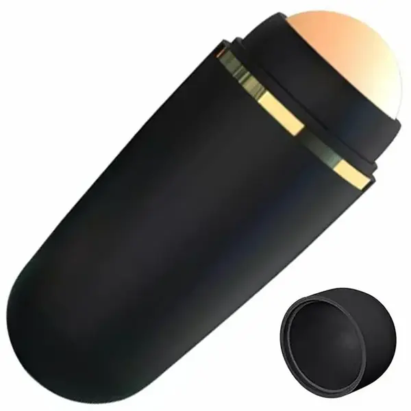 Zmatňujúci valček z vulkanického kameňa na mastnú pleť