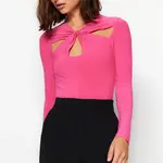 Trendyol Fuchsia Body s Výrezmi a Zhromaždenými Detailmi, Priliehavý Body s Flexibilnými Patentkami
