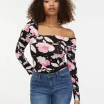 Ružovo-čierny dámsky kvetovaný top ORSAY