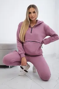 Zateplená souprava s ozdobnou kapsičkou tmavě růžová