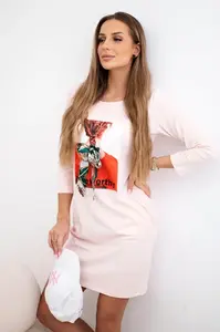 Šaty s grafikou 3D Pozoruhodné pudrově růžové