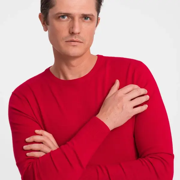 Ombre Classic men's sweater with round neckline - red