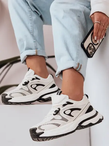 Dámské sportovní tenisky na platformě AIRBOOST