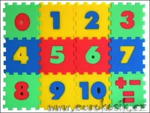 Penové puzzle koberec - čísla, 12 dielikov