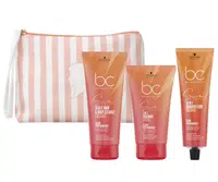 Cestovní sada pro sluncem zatěžované vlasy Schwarzkopf Professional BC Bonacure Sun Protect + kosmetická taška zdarma + dárek zdarma