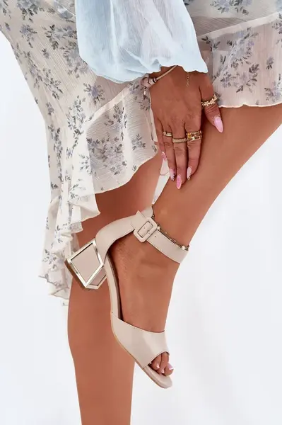 EVENTO Béžové Dámske Sandále na Opätku Zennia