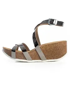 Bayton Remienkové sandále 'Asteria'  strieborná