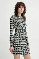 Šaty Nanushka HESTIAH