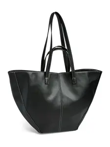 PIECES Shopper 'PCGASMINA'  čierna