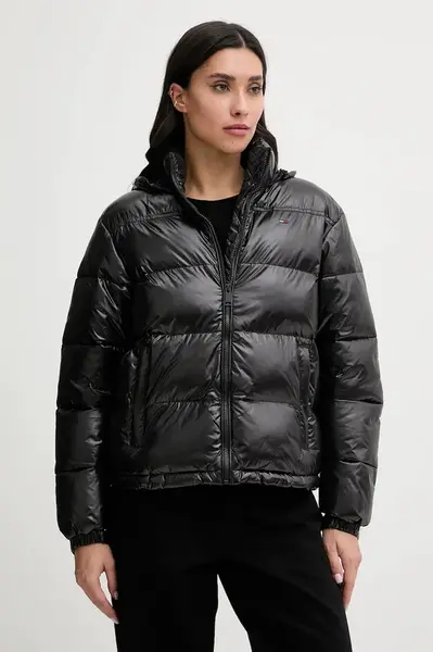 Bunda Tommy Jeans černá barva, zimní, DW0DW22039