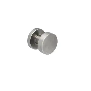 Pevná guľa R8 nerez