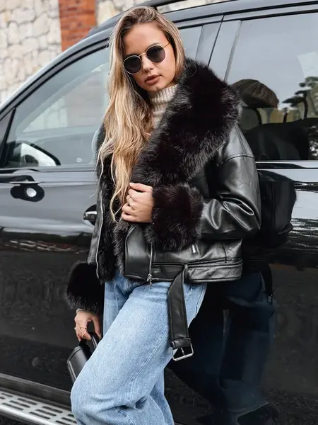 Dámská kožená bunda s kožešinovým lemem