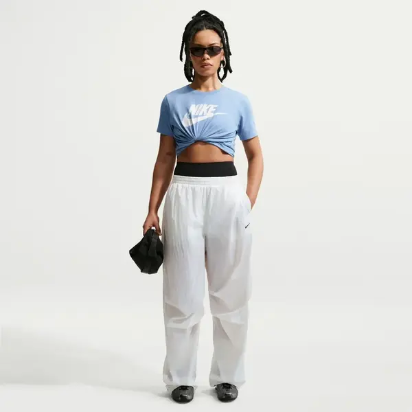 Nike Sportswear Essentials XS